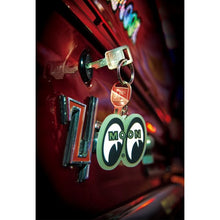 Load image into Gallery viewer, MOONEYES EYEBALL KEYRING GLOW IN THE DARK