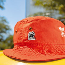 Load image into Gallery viewer, MOONEYES HAT PIN