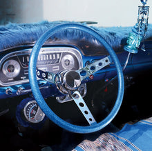 Load image into Gallery viewer, MOONEYES ORIGINAL CALIFORNIA METAL FLAKE STEERING WHEEL, FINGER GRIP