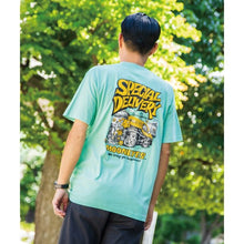 Load image into Gallery viewer, [LIMITED] MOONEYES SPECIAL DELIVERY T-SHIRT

