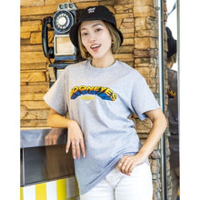 Load image into Gallery viewer, POPPING UP MOONEYES T-SHIRT
