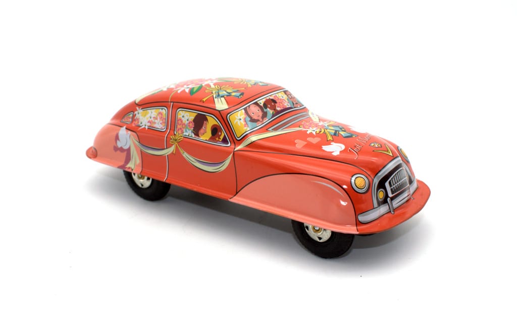 Tin Toy - Marux Tin Car Just Married